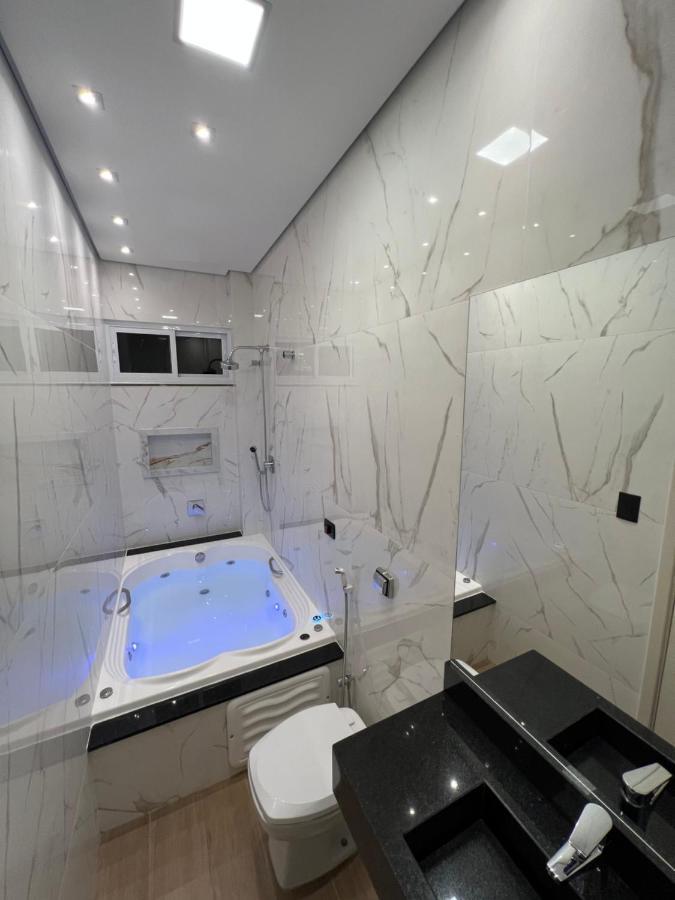 Onix Hotel อัสซิส ภายนอก รูปภาพ