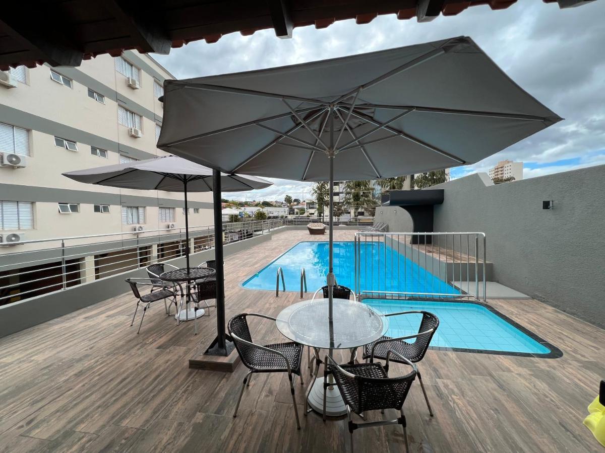 Onix Hotel อัสซิส ภายนอก รูปภาพ