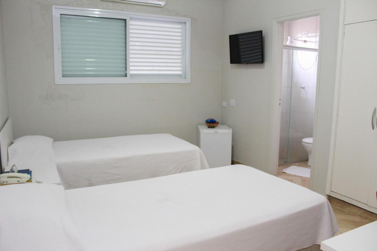 Onix Hotel อัสซิส ภายนอก รูปภาพ