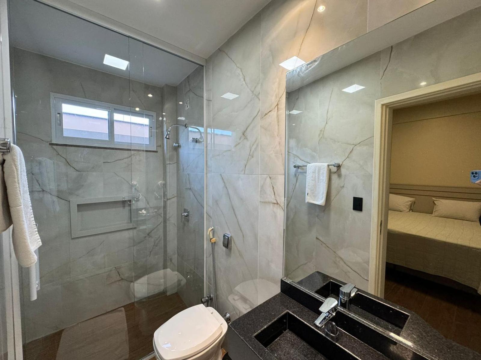 Onix Hotel อัสซิส ภายนอก รูปภาพ