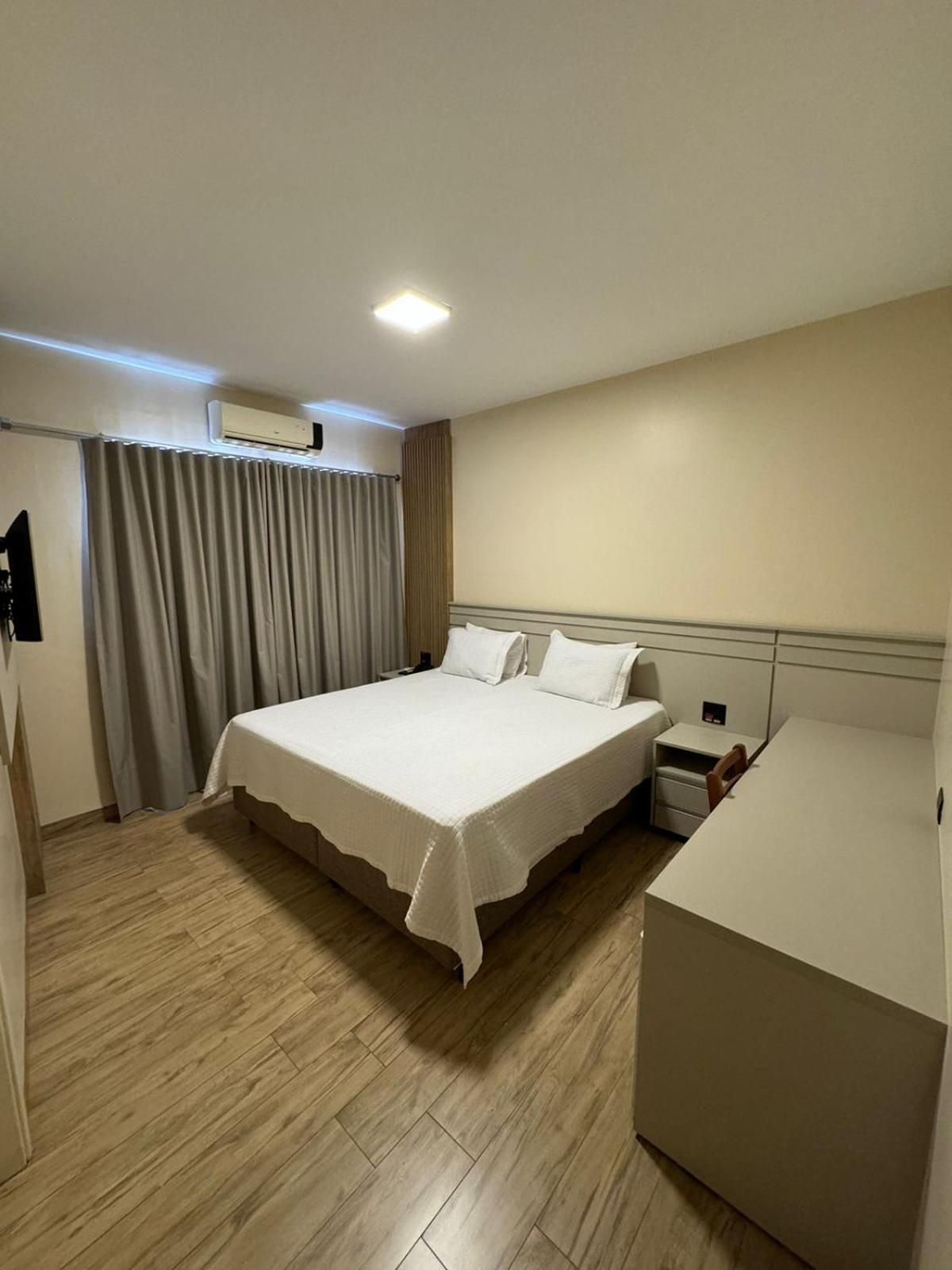 Onix Hotel อัสซิส ภายนอก รูปภาพ